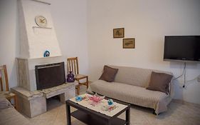 Sette Isole Countryside Apartment